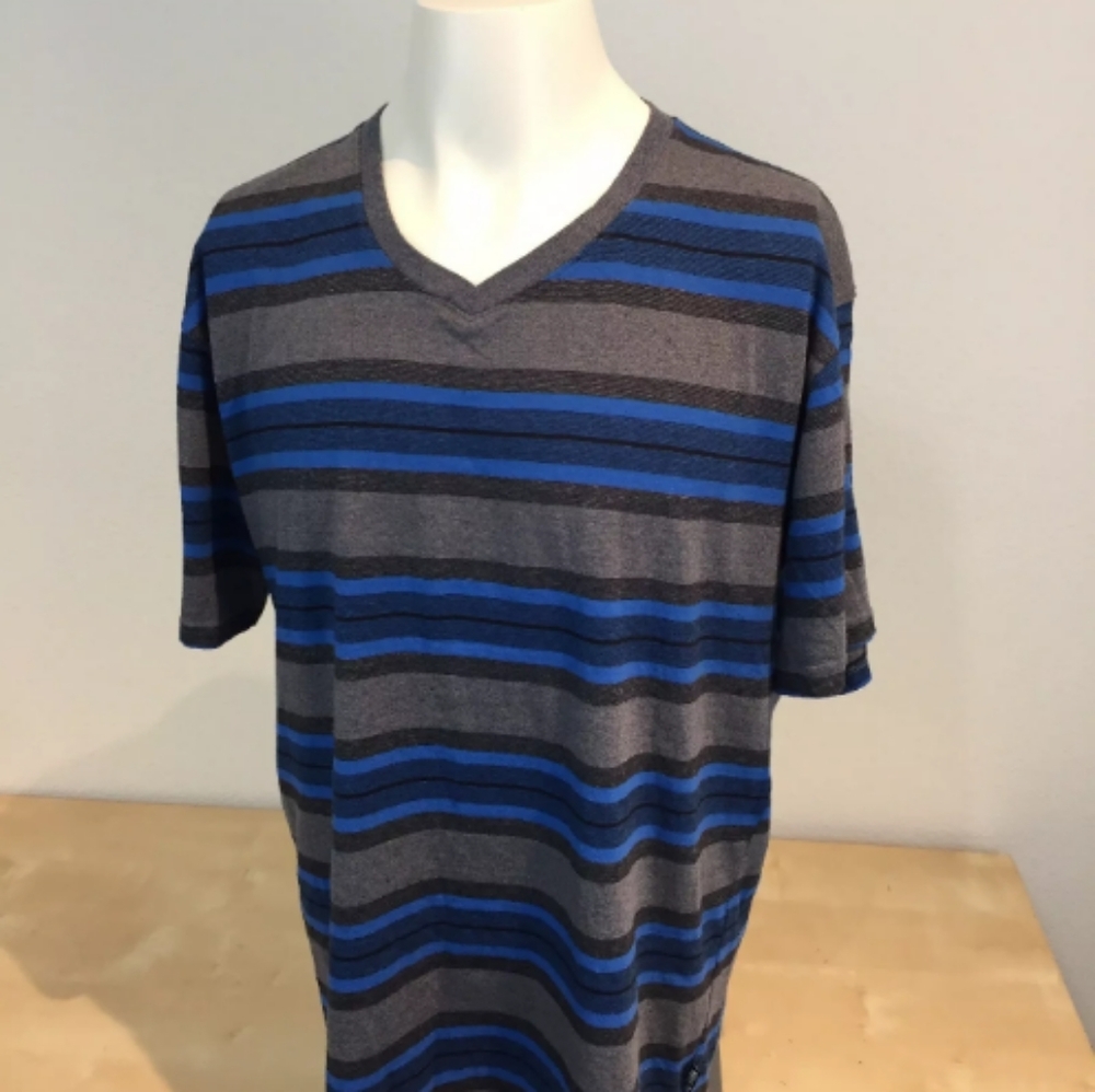 Zooyork Vneck Shirt